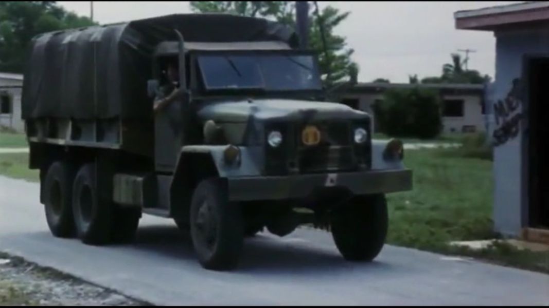 (Bild für) Flug aus der Hölle - 1983 (DVD+R uncut)