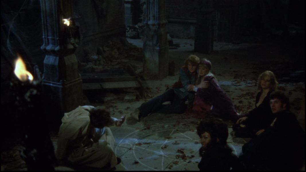 (Bild für) Dracula jagt Mini-Mädchen - 1972 (DVD+R uncut)